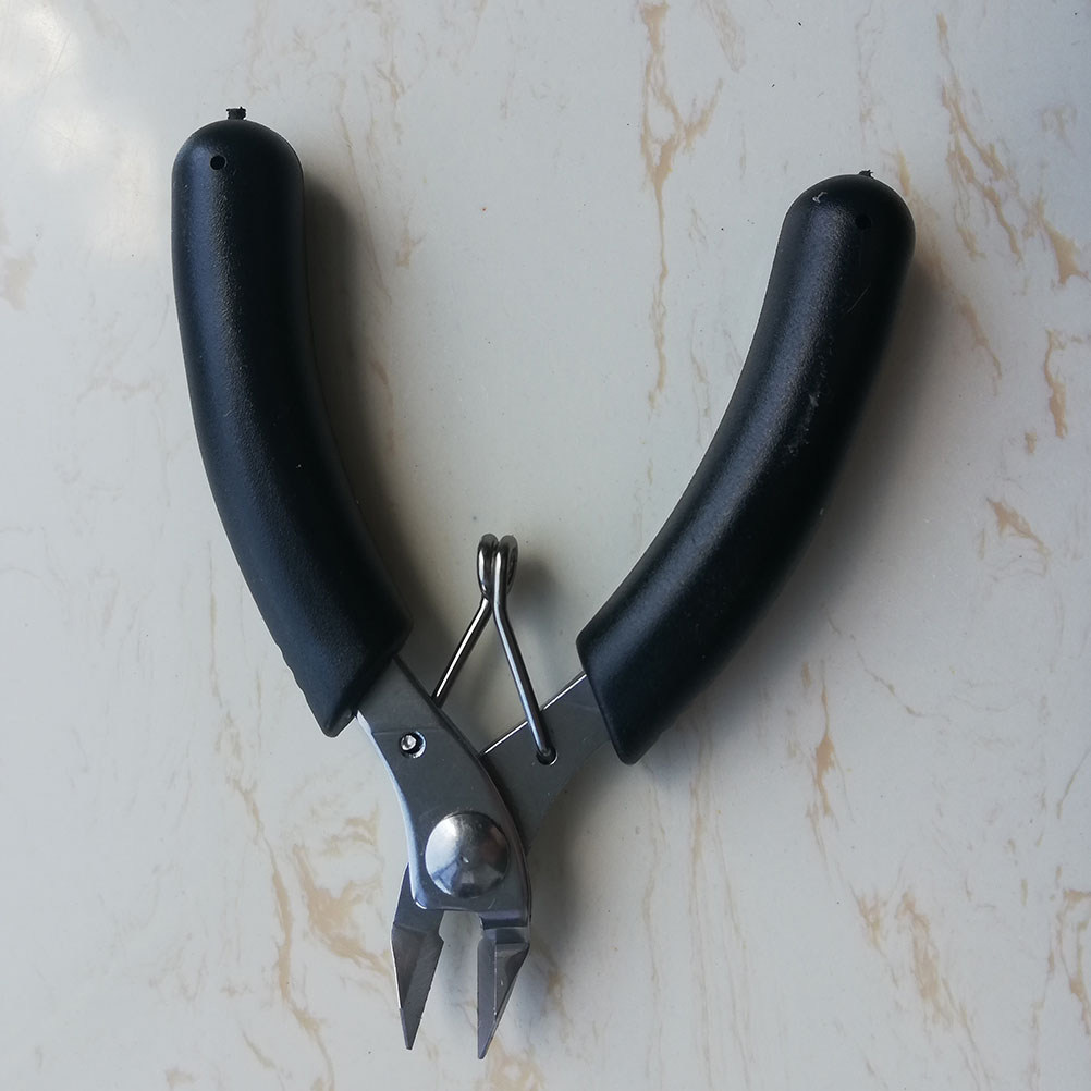 Ergonomic Diagonal Pliers for  - Badminton Racket Carbon recension och pris